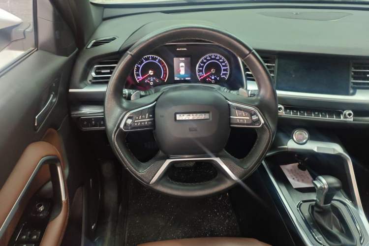 Used Haval H6 2018 Red-Label 2.0T Automatic Luxury Model
