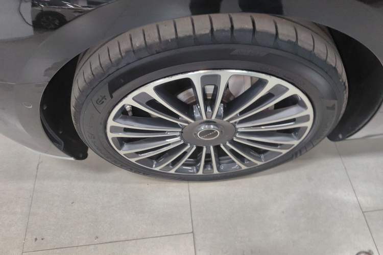 Used Hima Stelato S9 2024 All-Electric Max Rear-Drive Long-Range Version