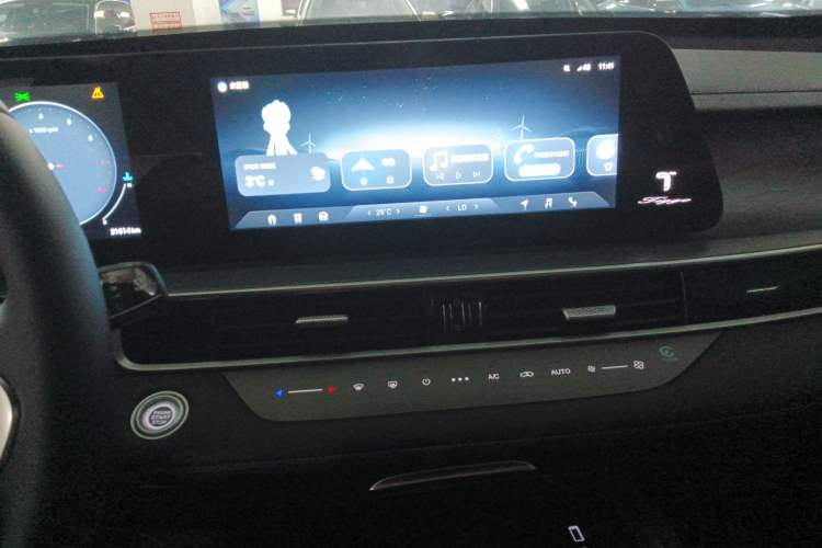 Used Chery Tiggo 8 PLUS 2024 Champion Edition 290TGDI DCT Hao Yue Version 5 Seats