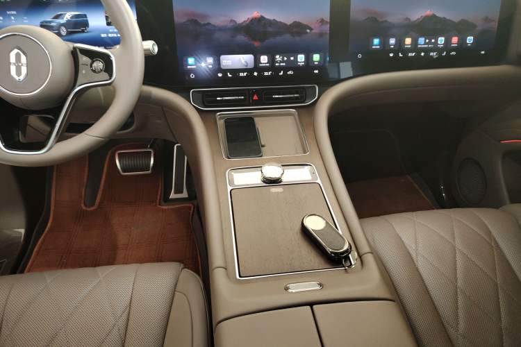 Used Hima AITO M9 2024 Range-Extended Max Edition 42 kWh 6-Seater Version
