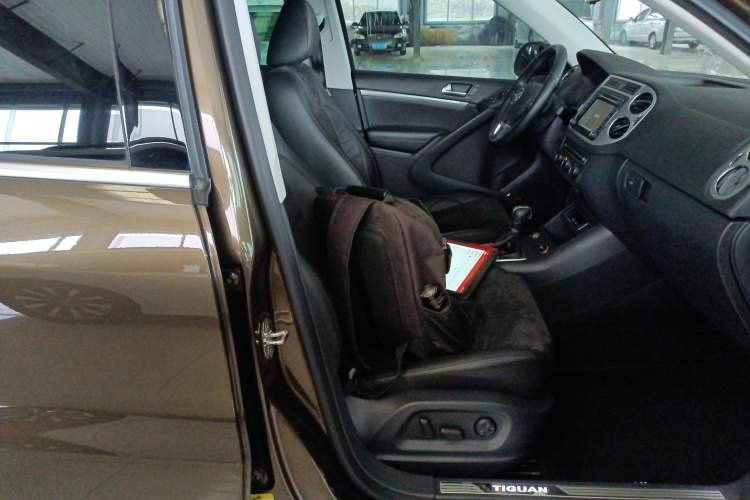 Used Volkswagen Tiguan 2015 2.0 TSI Automatic All-Wheel Drive Flagship Edition