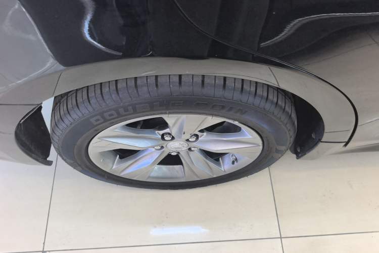 Used Toyota Crown 2015 2.0T Fashion Edition
