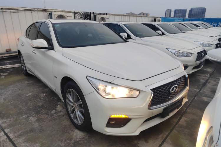 Used Infiniti Q50L 2022 2.0T Comfort Edition
