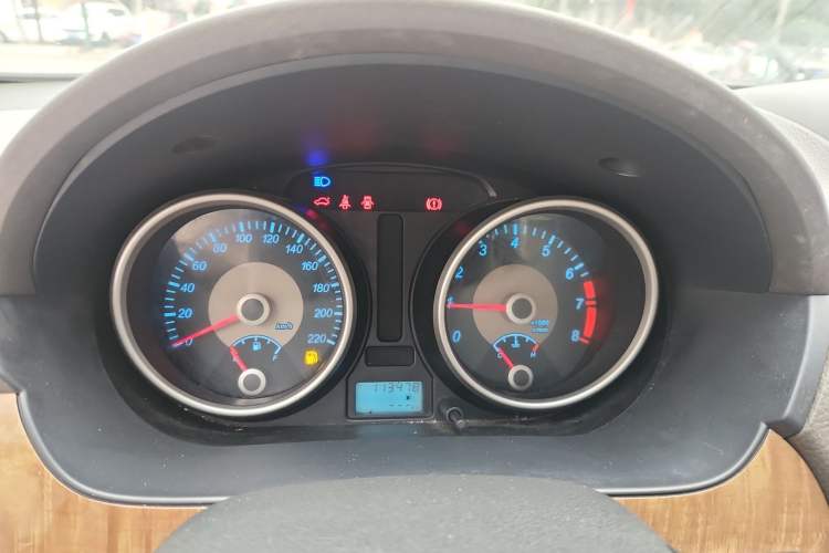 Used Buick Excelle 2015 1.5L Manual Classic Trim
