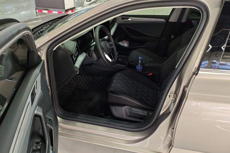 Used Volkswagen Sagitar 2023 300TSI DSG Excellence Edition