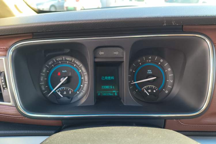 Used Buick GL8 2015 2.4L Luxury Business Premium Edition