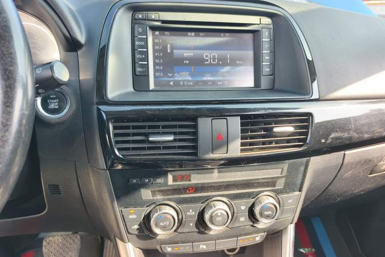 Used Mazda CX-5 2013 2.5L Automatic 4x4 Luxury Version
