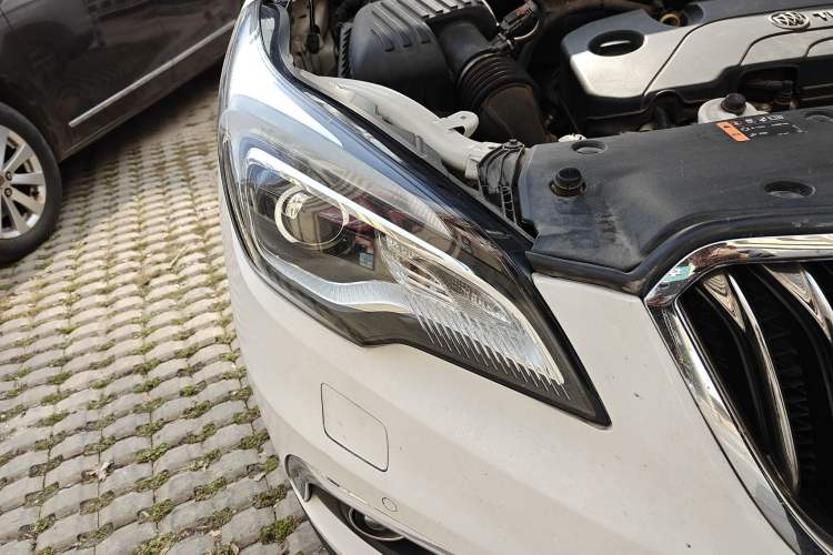 Used Buick Envision 2017 20T Two-Wheel Drive Luxury Model
