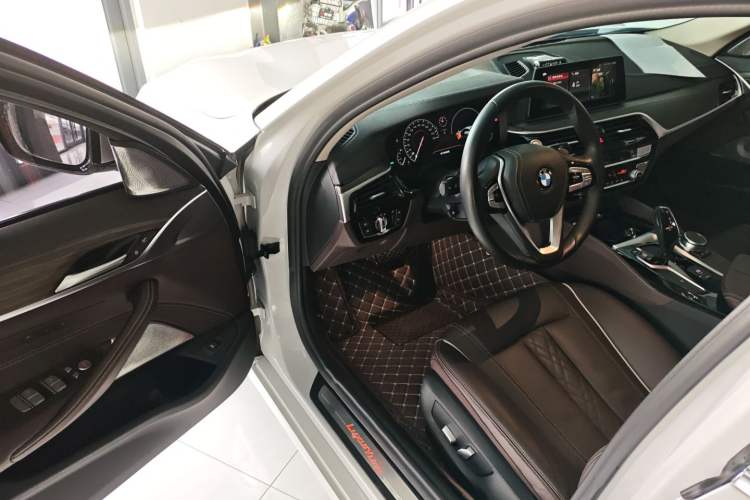 Used BMW 5 Series 2019 530Li Leading Model Luxury Package
