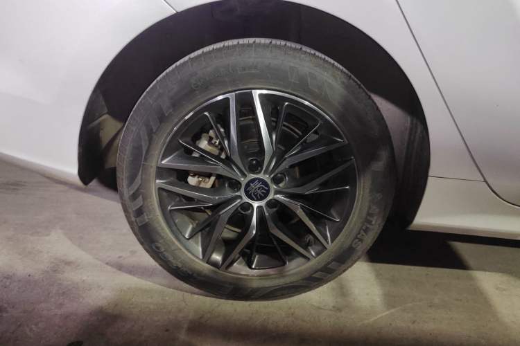 Used BYD Qin PLUS 2021 EV 400KM Luxury Model
