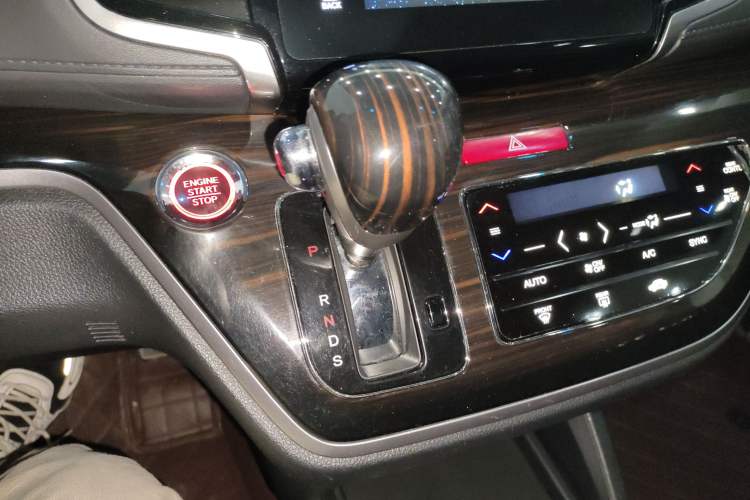 Used Honda Odyssey 2018 2.4L Luxury Edition