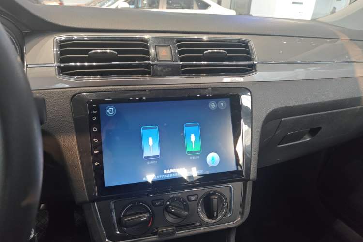 Used Volkswagen Santana 2018 1.5L Automatic Comfort Edition
