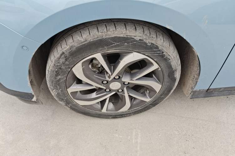 Used Buick Velite 6 2019 Connected & Smart
