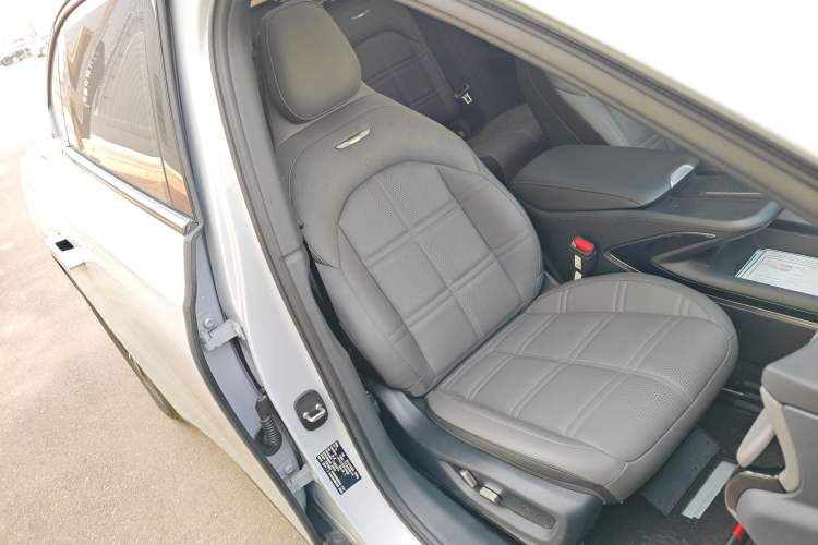 Used Hongqi EH7 2024 690 Pro