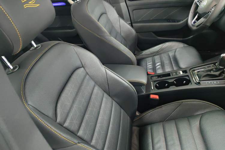 Used Volkswagen FAW-Volkswagen CC 2024 380TSI Striking Edition
