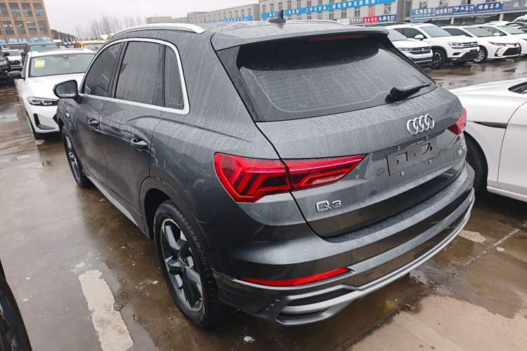 Used Audi Q3 2022 35 TFSI Fashion Dynamic Model
