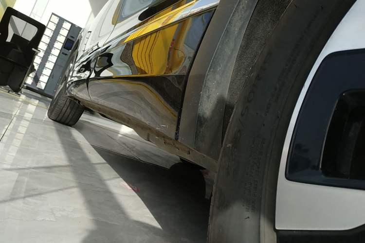 Used Volkswagen Tiguan L 2023 Restyled 330TSI Automatic Two-Wheel Drive R-Line Enhanced Comfort Version