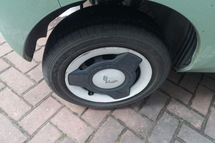 Used Wuling Hongguang MINIEV 2022 Macaron Fashion Model Lithium Iron Phosphate