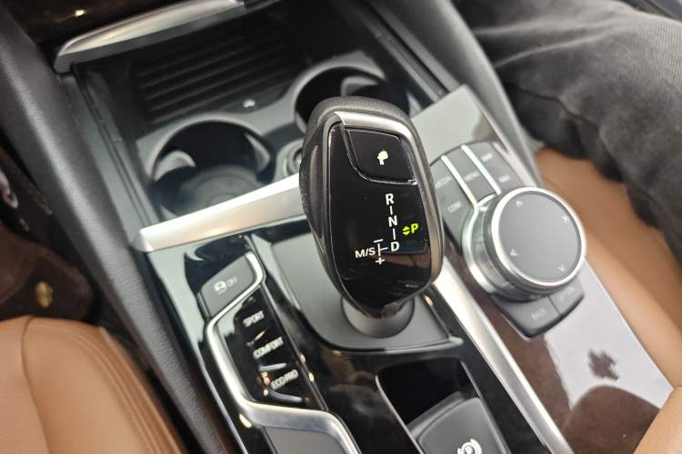 Used BMW 5 Series 2018 528Li Launch Special Edition
