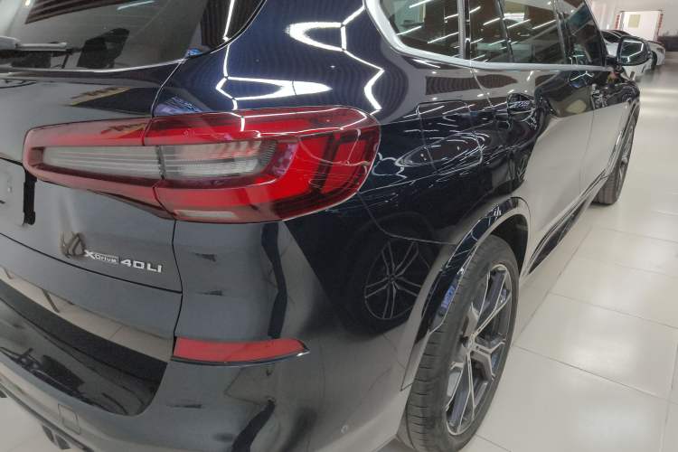 Used BMW X5 2022 Restyled xDrive 40Li M Sport Package
