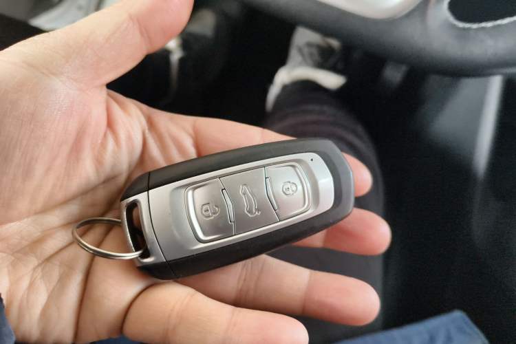 TDK.VehicleDetails.img