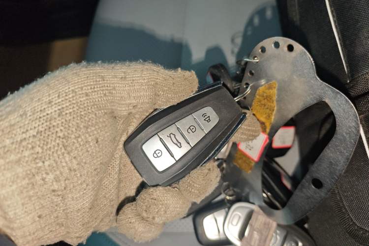 Used Geely Auto Emgrand 2023 4th Generation Champion Edition 1.5L CVT Flagship Model
