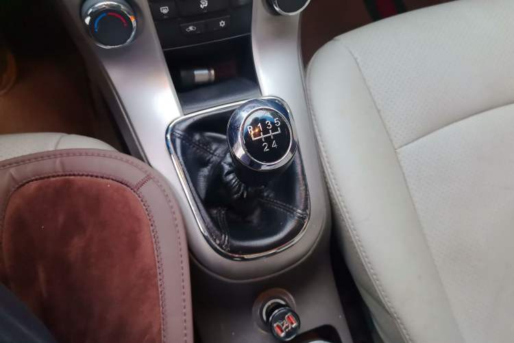 Used Chevrolet Cruze 2015 1.5L Classic SL MT