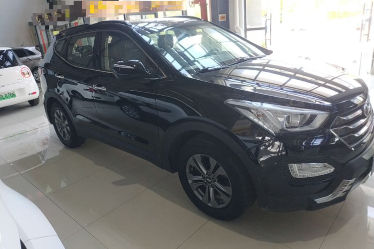 Used Hyundai Santa Fe 2013 2.4L Automatic Two-Wheel Drive Smart Version