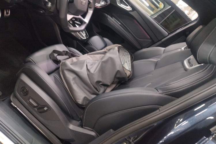 Used Audi Q4 e-tron 2024 50 e-tron quattro Creation Edition Midnight
