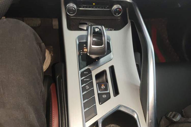 Used Geely Auto Coolray 2020 Facelift 240T DCT Hunter