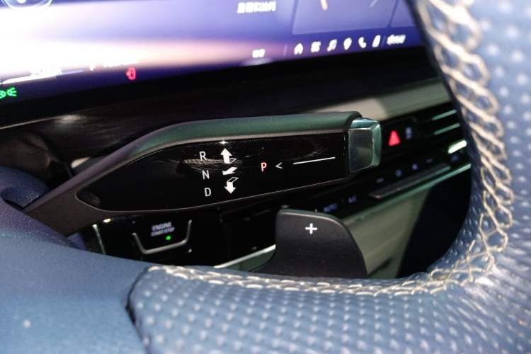 Used Buick Century 2023 2.0T Six-Seater Yinshi Edition
