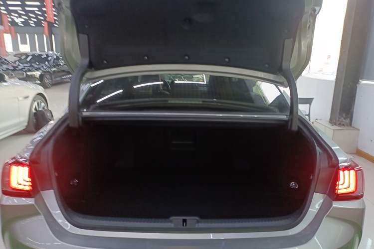 Used Lexus ES 2021 200 Excellence Edition
