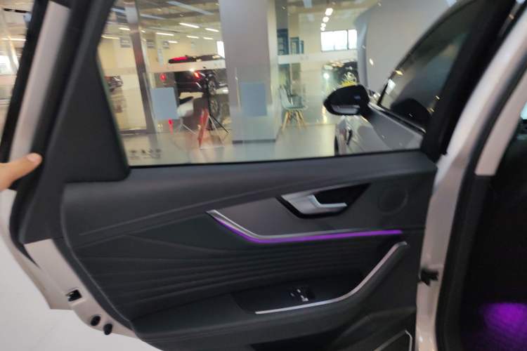 Used Hongqi HS5 2023 2.0T Qixiang Pro Edition