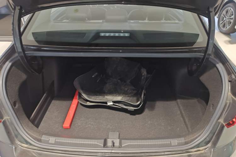 Used Volkswagen Bora 2023 300TSI DSG Prestige Edition
