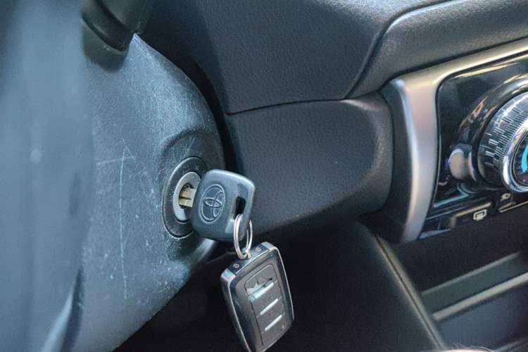 Used Toyota YARiS L 2017 1.5E CVT Dynamic Edition
