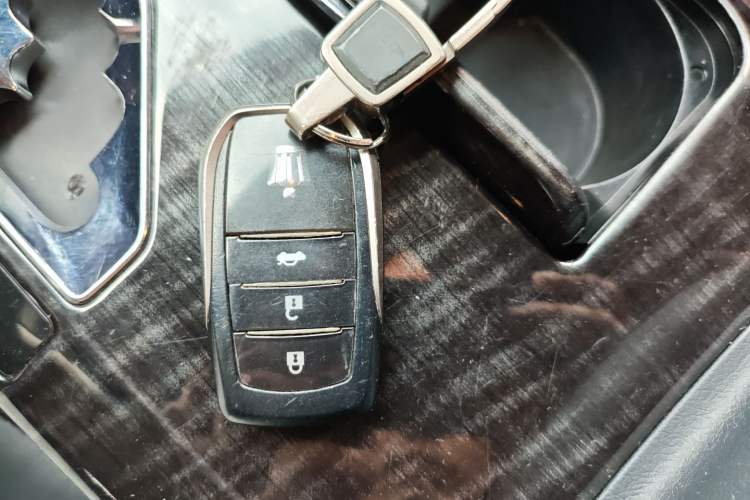 Used Toyota Crown 2017 2.0T Sport Edition
