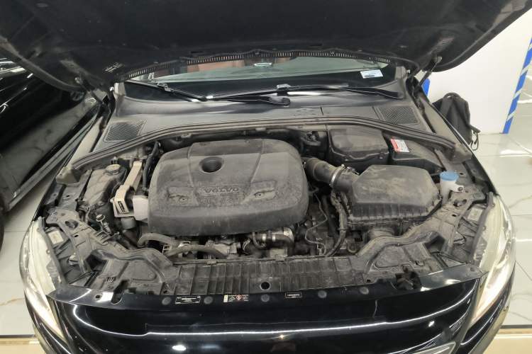 Used Volvo S60 2017 S60L T4 Smart Range Edition
