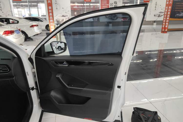 Used Volkswagen T-ROC 2020 280TSI DSG Two-Wheel Drive Comfort Version
