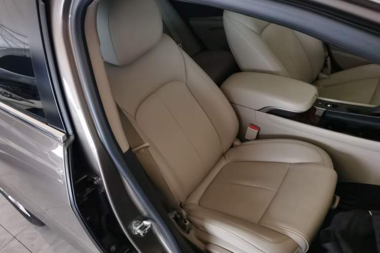 Used Buick LaCrosse 2013 2.4L SIDI Leading Comfort Version