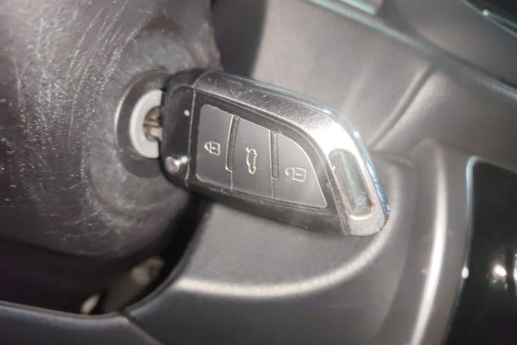 Used Toyota YARiS L 2021 1.5L CVT Leading Edition
