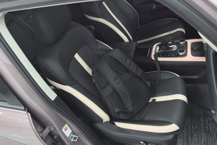 Used Tank 300 2023 City Edition 2.0T—Stylish as Ever
