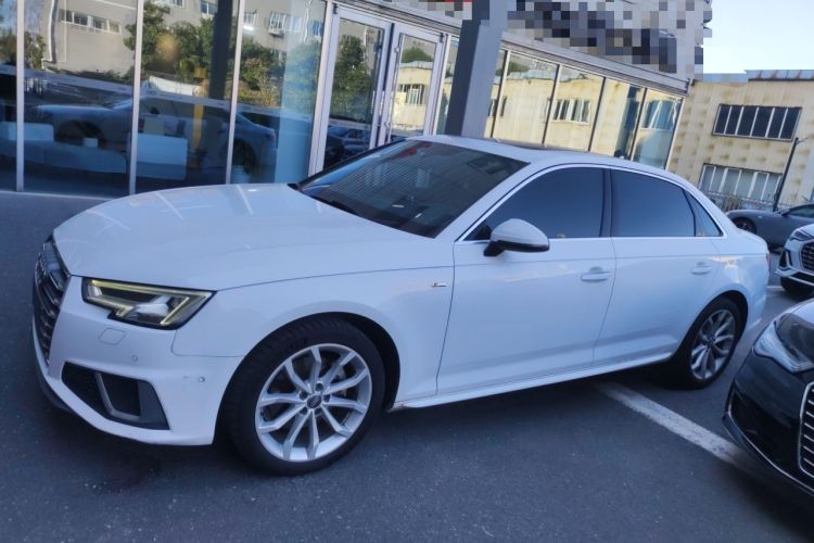 Used Audi A4L 2019 40 TFSI Fashion Edition China VI Emission Standard
