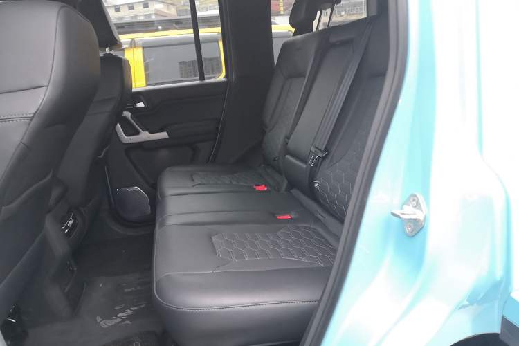 Used  T01 2025 2.0T Changfeng
