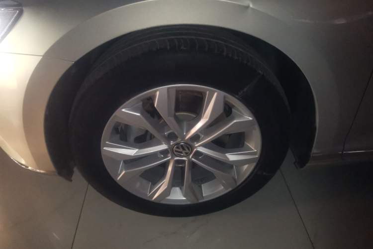 Used Volkswagen Magotan 2017 330TSI DSG Luxury Model
