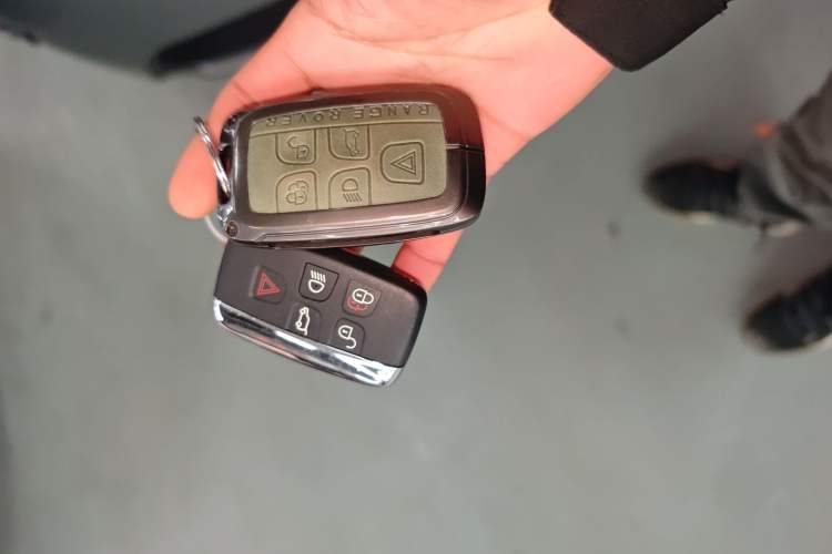 Used Land Rover Discovery Sport 2018 240 PS SE Version