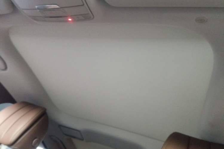 Used Mercedes-Benz E-Class New Energy 2021 E 350 e L Plug-in Hybrid Sedan
