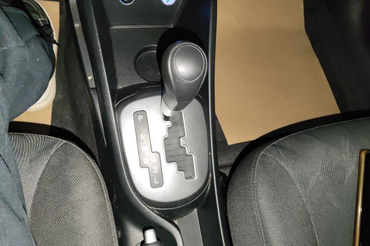 Used Kia K2 2015 Sedan 1.4L Automatic GLS
