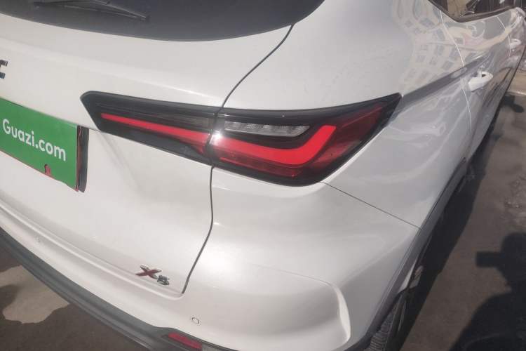 Used Oshan X5 2021 Revised Version 1.6L Manual Luxury Edition