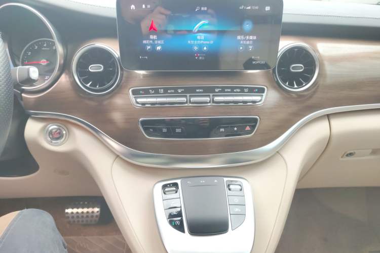 Used Mercedes-Benz V-Class 2021 V 260 L Long-wheelbase Luxury Edition