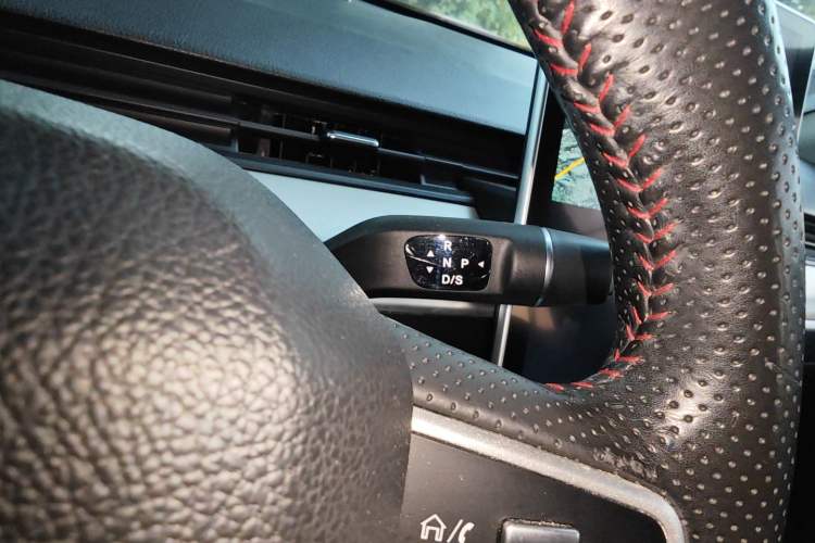 Used NETA V 2021 Long-Range Entertainment Edition Upgrade Model
